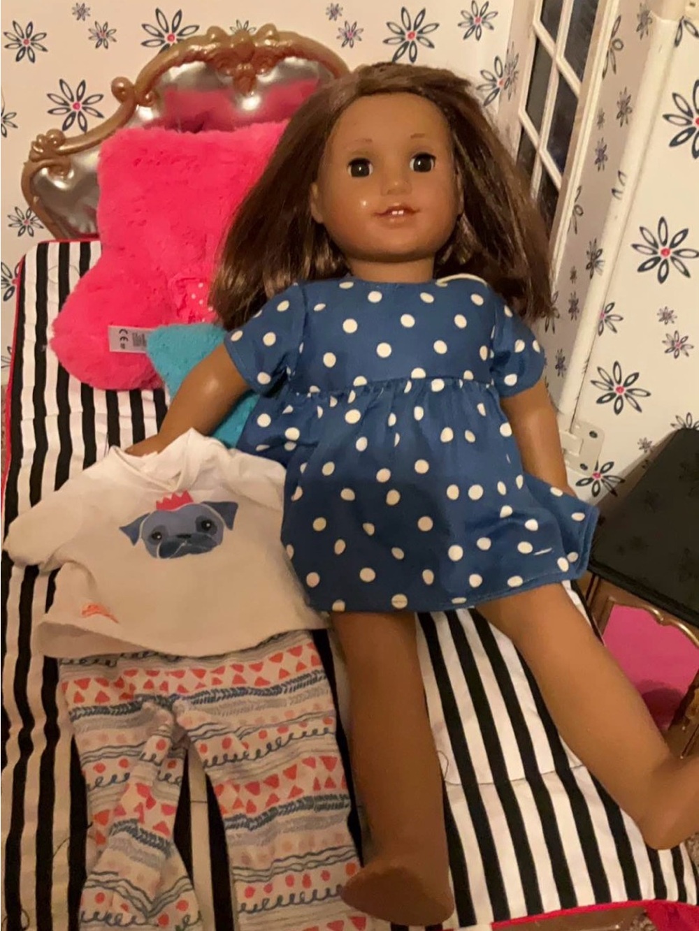 Retired 2016-2018 truly me American girl doll with pajamas (hotel NOT included)